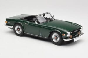 Triumph TR6 PI Vert Foncé Minichamps 1:18 155132030 Métal — image 4 sur 6