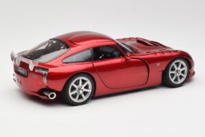 TVR Sagaris Rouge Revell 1:18 08816 Métal — image 3 sur 8