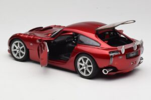 TVR Sagaris Rouge Revell 1:18 08816 Métal — image 5 sur 8