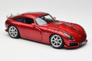 TVR Sagaris Rouge Revell 1:18 08816 Métal — image 6 sur 8