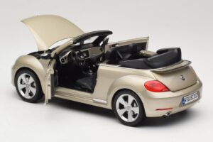 Volkswagen Beetle A5 Cabriolet Gris Kyosho 1:18 5C3099302P7W Métal — image 5 sur 8