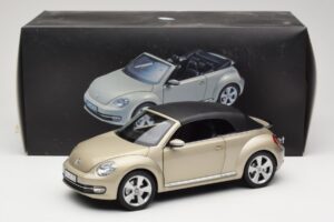Volkswagen Beetle A5 Cabriolet Gris Kyosho 1:18 5C3099302P7W Métal — image 8 sur 8