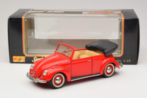 Volkswagen Beetle Cabriolet Rouge Maisto 1:18 56010 Métal — image 8 sur 8