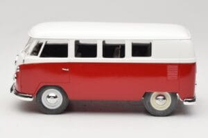 Volkswagen Combi T1 Rouge & Blanc Solido 1:18 8031 Métal — image 4 sur 8