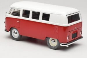 Volkswagen Combi T1 Rouge & Blanc Solido 1:18 8031 Métal — image 7 sur 8