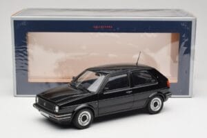 Volkswagen Golf CL Mk2 Noir Norev 1:18 188554 Métal — image 8 sur 8