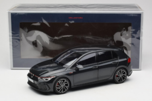 Volkswagen Golf GTI Mk8 Noir Metallic Norev 1:18 188591 Métal — image 8 sur 8
