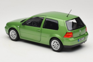 Volkswagen Golf GTI Mk4 Vert Metallic Norev 1:18 188571 Métal — image 7 sur 8