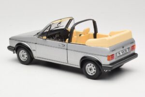 Volkswagen Golf Mk1 Cabriolet Argent Sun Star 1:18 VW004 Métal — image 7 sur 8