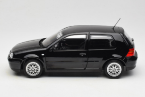 Volkswagen Golf GTI Mk4 Noir Norev 1:18 188574 Métal — image 4 sur 8