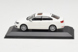 Volkswagen Jetta Mk6 Blanc Minichamps 1:43 JETTA003 Métal