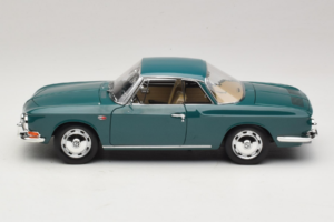 Volkswagen Karmann Ghia 1500 Vert Norev 1:18 188648 Métal — image 3 sur 8
