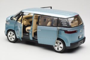 Volkswagen Microbus Concept Vert Clair Revell 1:18 08444 Métal — image 5 sur 8