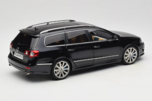 Volkswagen Passat B6 R36 Variant Noir NZG 1:18 KF044-4A Métal — image 3 sur 8