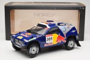 Volkswagen Race Touareg #305 Volkswagen Motorsport M. Miller / R. Pitchford Dakar Rally 2009 Norev 1:18 188466 Métal — image 7 sur 7