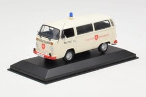 Volkswagen T2 Ambulance Malteser Hilfsdienst Minichamps 1:43 400053092 Métal — image 2 sur 4