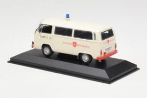 Volkswagen T2 Ambulance Malteser Hilfsdienst Minichamps 1:43 400053092 Métal — image 3 sur 4