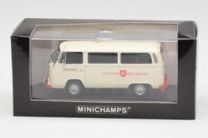 Volkswagen T2 Ambulance Malteser Hilfsdienst Minichamps 1:43 400053092 Métal — image 4 sur 4
