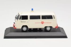 Volkswagen T2 Ambulance Malteser Hilfsdienst Minichamps 1:43 400053092 Métal