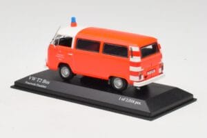 Volkswagen T2 Bus Pompiers Frankfurt Minichamps 1:43 400053091 Métal — image 3 sur 4
