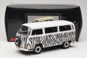 Volkswagen T2a Bus Safari Schuco 1:18 191 Métal — image 8 sur 8