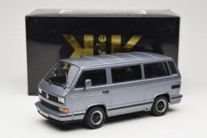 Volkswagen T3 Porsche B32 Minibus Bleu KK-Scale 1:18 KKDC180221 Métal — image 6 sur 6