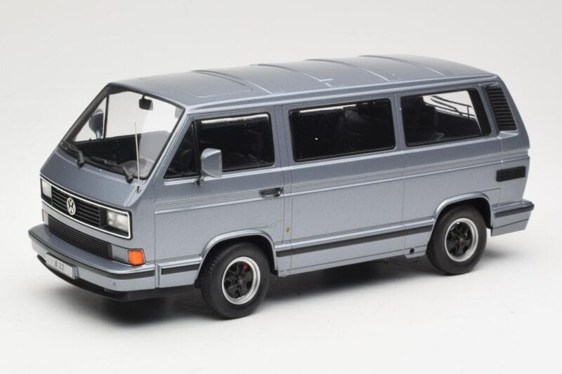Volkswagen T3 Porsche B32 Minibus Bleu KK-Scale 1:18 KKDC180221 Métal