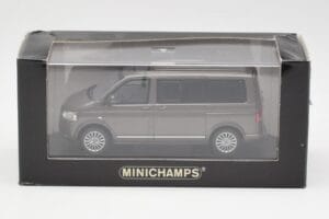 Volkswagen T5 Bus Bronze Metallic Minichamps 1:43 4039378412203 Métal — image 4 sur 4