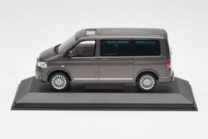 Volkswagen T5 Bus Bronze Metallic Minichamps 1:43 4039378412203 Métal