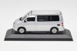Volkswagen T5 California Argent Minichamps 1:43 7H8099300GPA7W Métal
