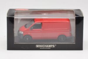 Volkswagen T5 Fourgon de Livraison Rouge & Jantes Noires Minichamps 1:43 400052260-B Métal — image 4 sur 4