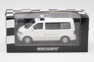 Volkswagen T5 Multivan Bundeswehr Médecin d'Urgence Prototype Minichamps 1:43 400052291-P1 Métal — image 4 sur 4
