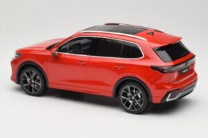 Volkswagen Tiguan eTSI R-Line Persimmon Red Metallic Otto 1:18 OT489 Résine — image 5 sur 6