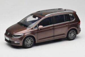 Volkswagen Touran 5T Marron Paudi Model 1:18 ZVE000003BRA Métal