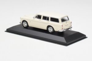 Volvo 121 Amazon Break Blanc Minichamps 1:43 430171010 Métal — image 3 sur 4