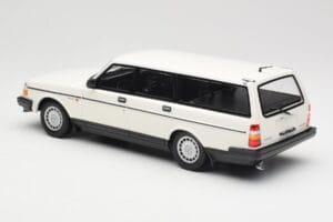 Volvo 240 GL Break Blanc Minichamps 1:18 155171412 Métal — image 5 sur 6