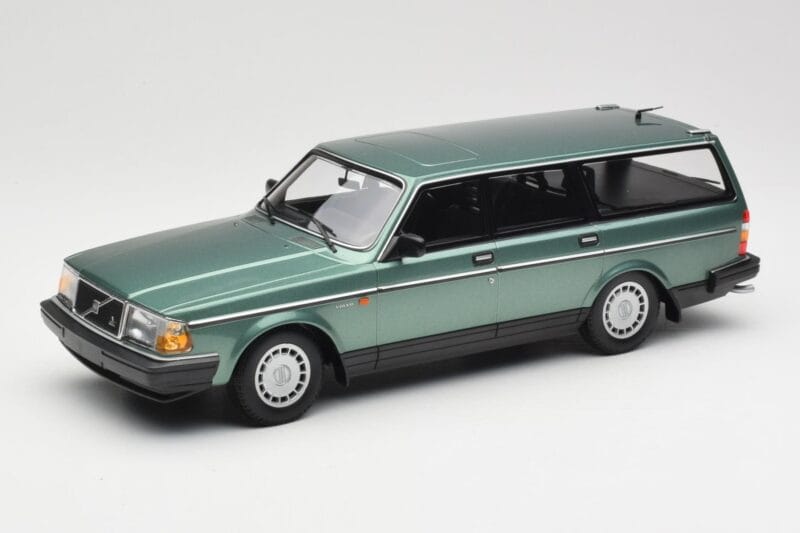 Volvo 240 GL Estate Green Metallic Minichamps 1:18 155171410 Métal
