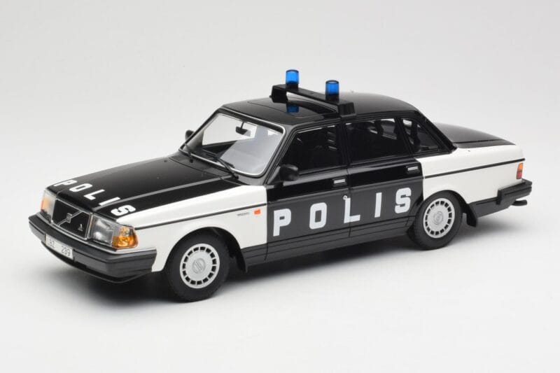 Volvo 240 GL Polis Sweden Noir Minichamps 1:18 155171497 Métal