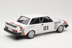 Volvo 240 Turbo #21 P. Stureson DTM Winner Wunstorf 1985 AUTOart 1:18 88592 Métal — image 3 sur 8