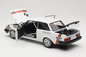Volvo 240 Turbo #21 P. Stureson DTM Winner Wunstorf 1985 AUTOart 1:18 88592 Métal — image 5 sur 8