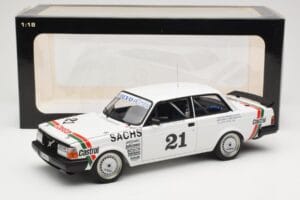 Volvo 240 Turbo #21 P. Stureson DTM Winner Wunstorf 1985 AUTOart 1:18 88592 Métal — image 8 sur 8