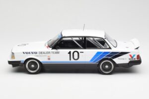 Volvo 240 Turbo #10 R. Francevic Winner ATCC 1986 IXO 1:18 18RMC176 Métal — image 3 sur 6
