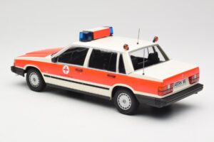 Volvo 740 GL DRK Aschaffenburg Minichamps 1:18 155171790 Métal — image 5 sur 6