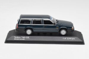 Volvo 740 GL Estate Bleu Vert Métallique Minichamps 1:43 943171713 Métal