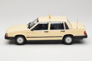 Volvo 740 GL Taxi Allemagne Minichamps 1:18 155171792 Métal — image 3 sur 6