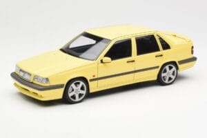 Volvo 850 T-5R Jaune AUTOart 1:18 79501 Métal