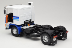 Volvo F12 Bleu Blanc Road Kings 1:18 RK180033 Métal — image 5 sur 8