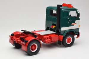 Volvo F88 Bilspedition Vert Blanc MCG 1:18 MCG18139 Métal — image 3 sur 8