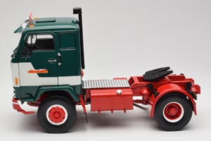Volvo F88 Bilspedition Vert Blanc MCG 1:18 MCG18139 Métal — image 4 sur 8