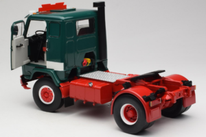 Volvo F88 Bilspedition Vert Blanc MCG 1:18 MCG18139 Métal — image 5 sur 8